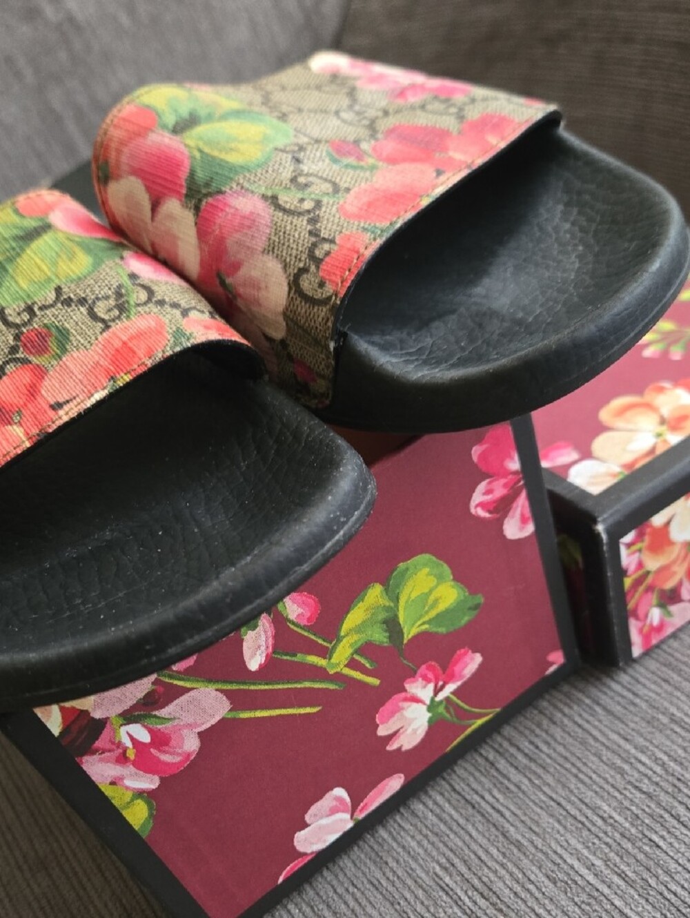 Gucci GG Canvas Floral Slide Sandals Size 39 - Picture 3 of 7